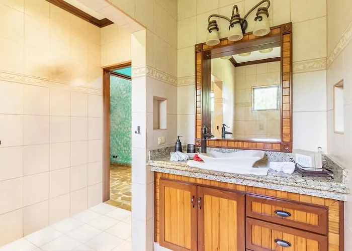 Rancho Rachmare In Playa Coyote, A Home! * Nandayure